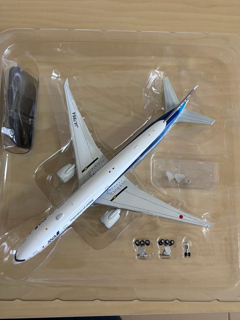 ＊*＊様 Aviation ANA B777-300ER JA795A 1/40