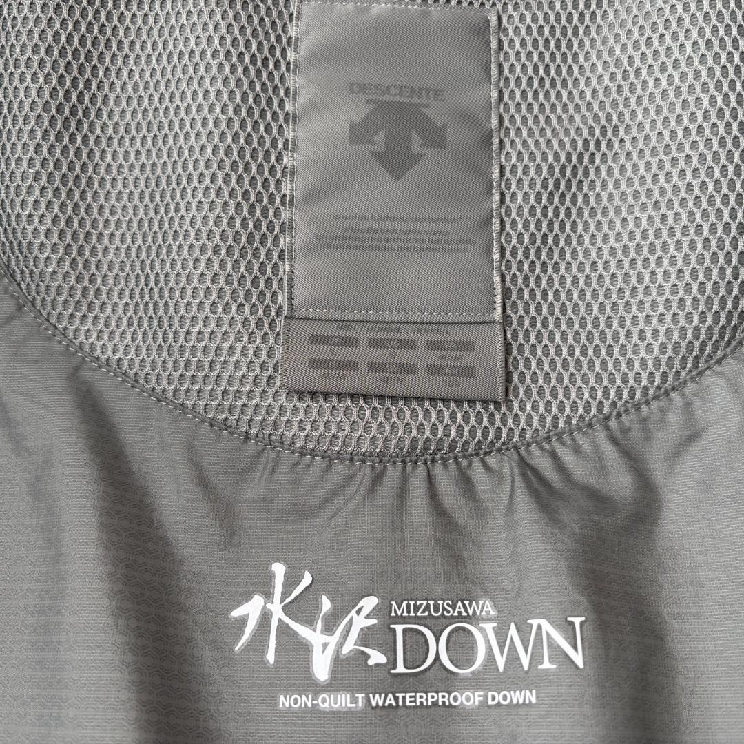 美品 デサント オルテライン 水沢ダウン ストーム 防水 お洒落 カーキ L