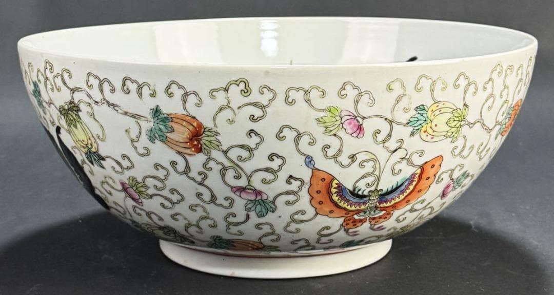 ５0、60年代特別注文輸出品 江西景徳鎮 粉彩色絵花蝶吉祥文特大碗WWTT021