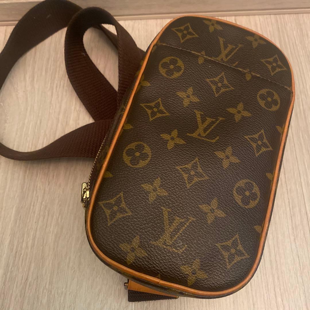 Louis Vuitton モノグラム ボディバッグ