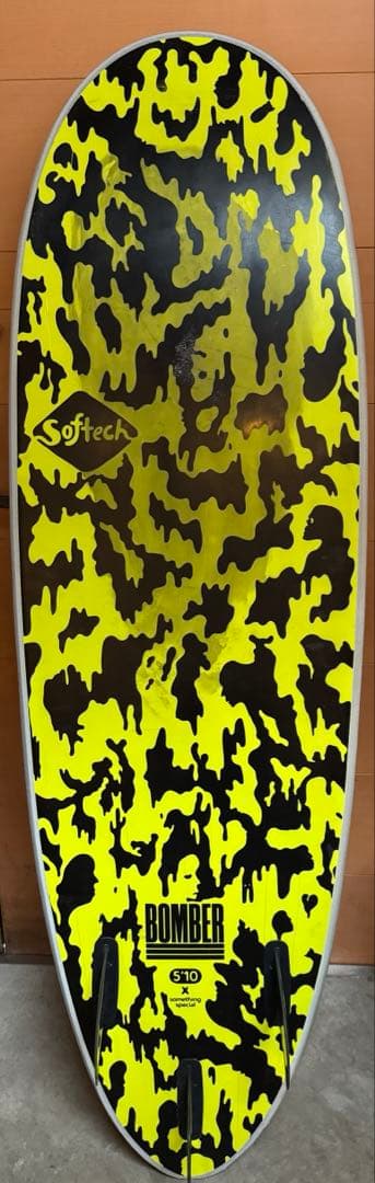 送料込　Softech Bomber5.10 ファンボード ソフトケース付き