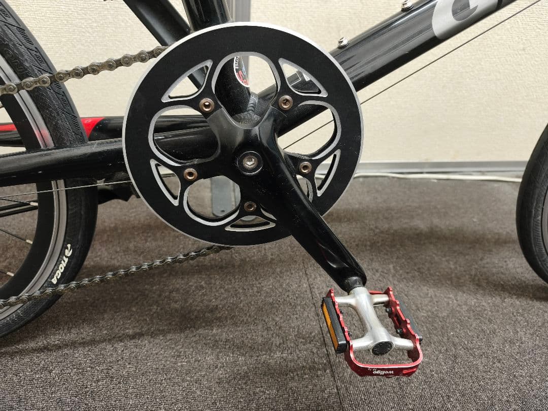 GIANT IDIOM Mサイズ 20インチ ブラック/レッド