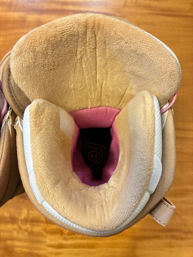 美品 NIDECKER Onyx レディース スノーボード ブーツ 23.5cm