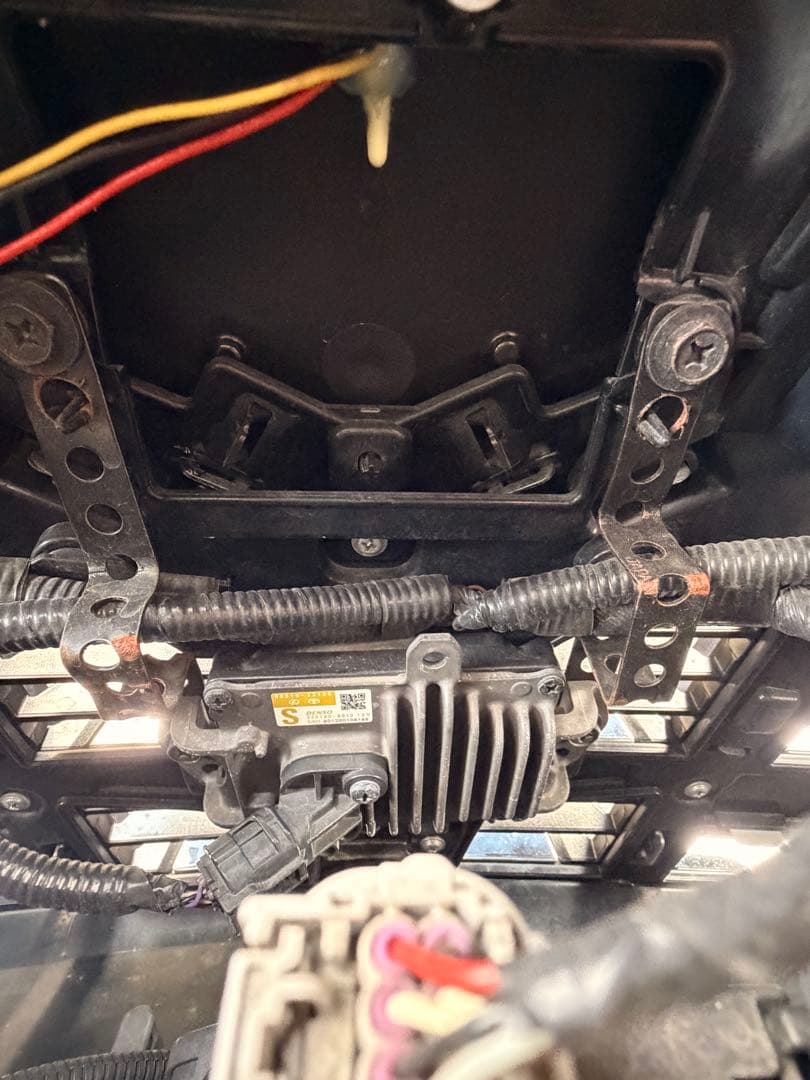 【超レア！】30アルファード後期専用 光るエンブレム