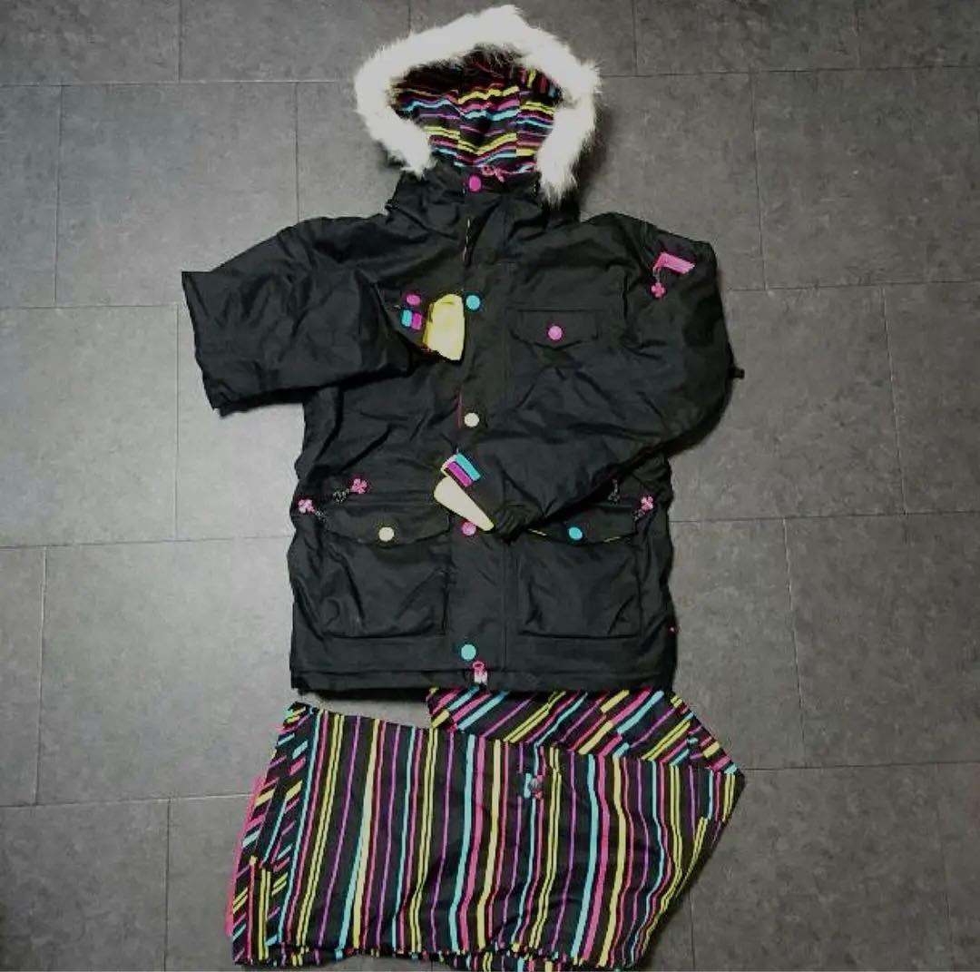 【美品】エスティボ　人気スノボウェア　上下セット