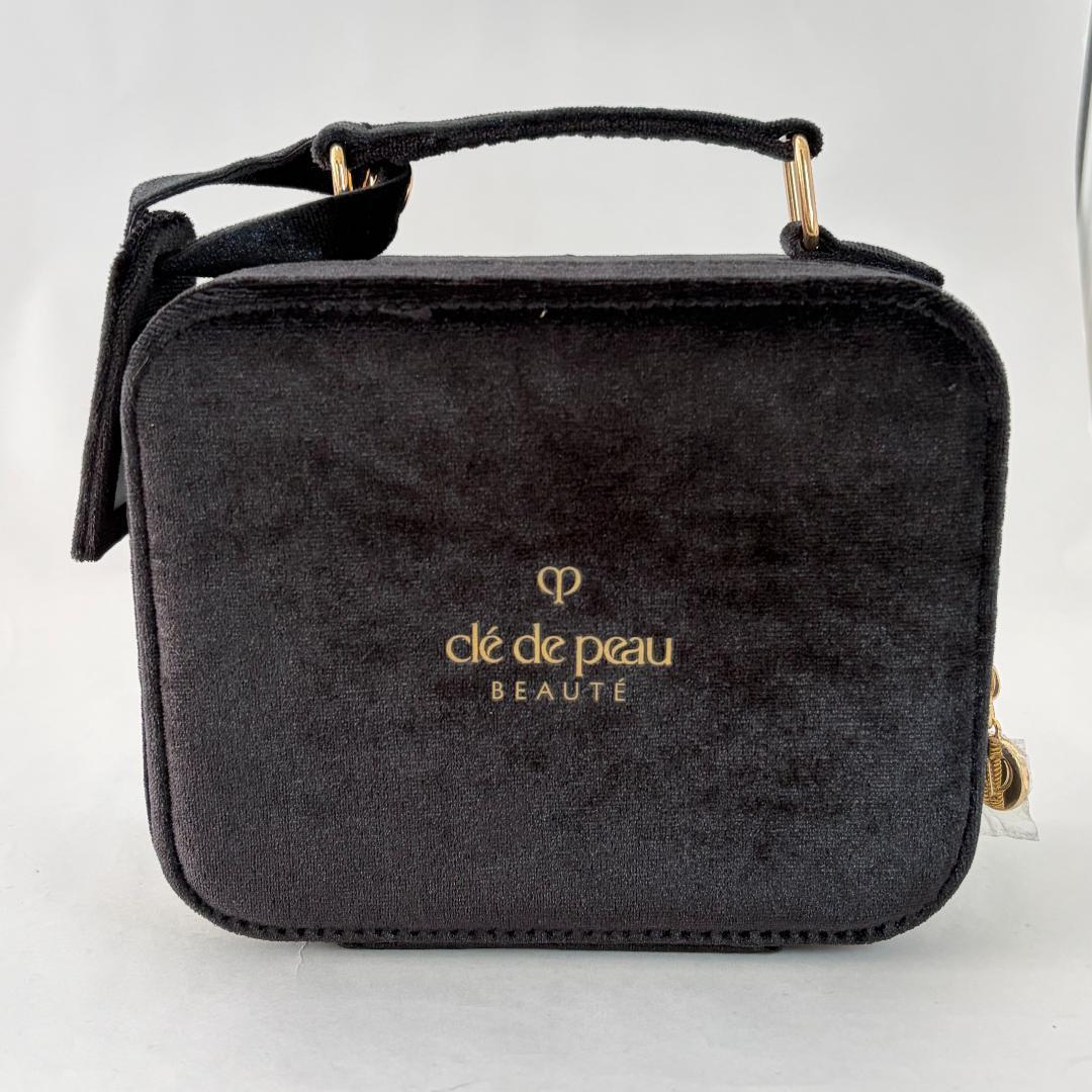 クレドポーボーテ 2025 ホリデーコレクション ポーチ 非売品 新品未