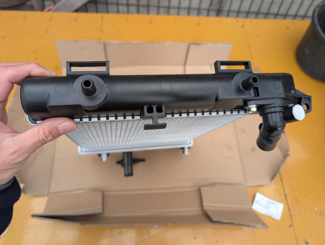 ラジエーター ムーブMT 品番 PL072135 - メルカリ