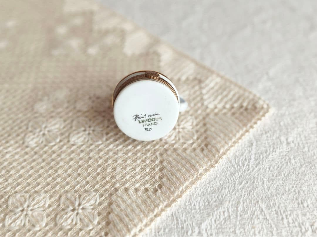 vintage case ❀ 陶器製 キャンドル型の ジュエリーケース