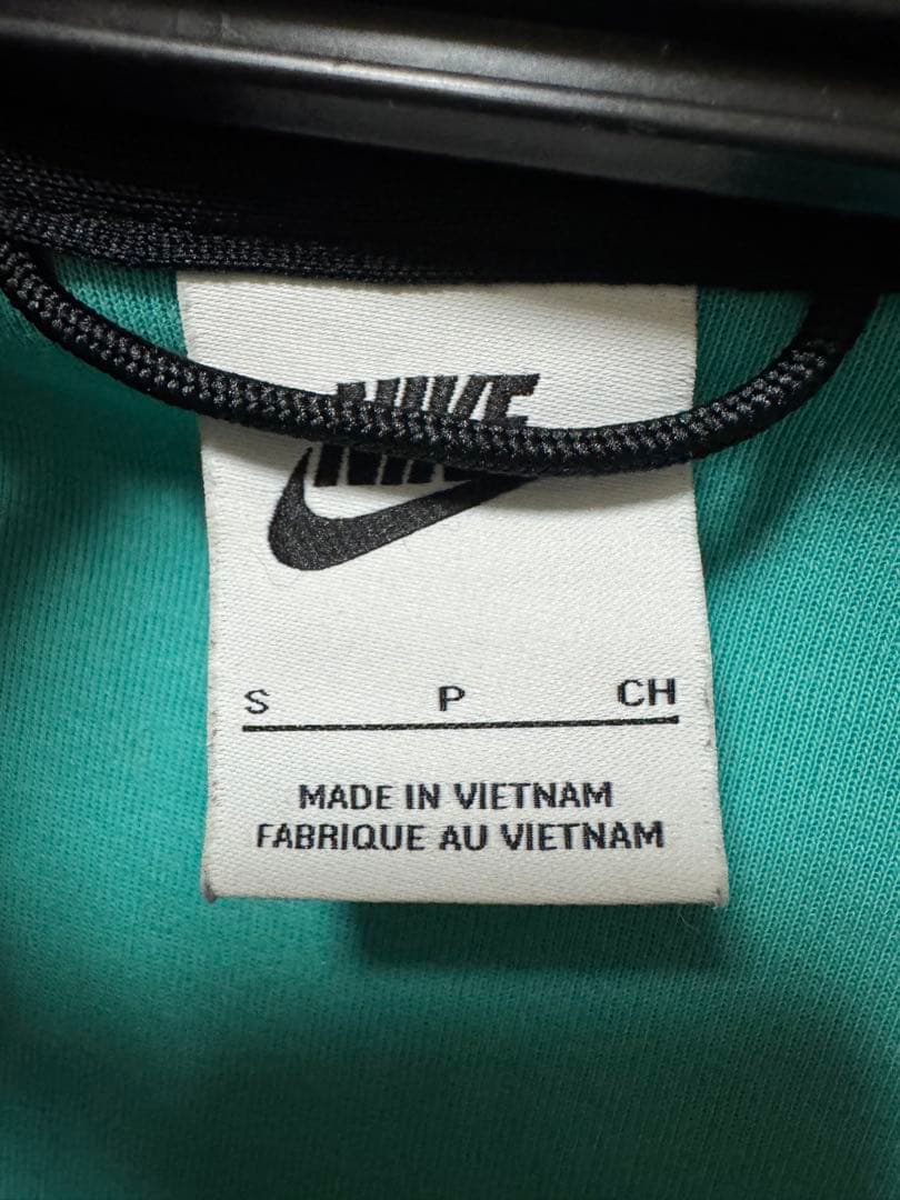 Nike テックフリース S セントラルシー着用モデル ティファニーブルー