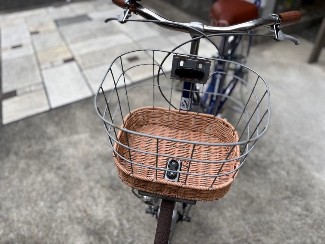 子供用自転車 ネイビー 前カゴ付き【引き取り限定　大阪北摂】