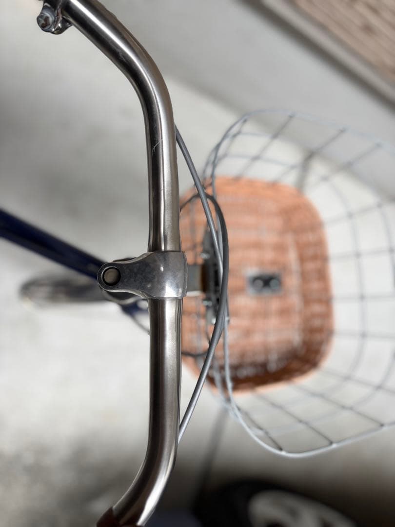 子供用自転車 ネイビー 前カゴ付き【引き取り限定　大阪北摂】