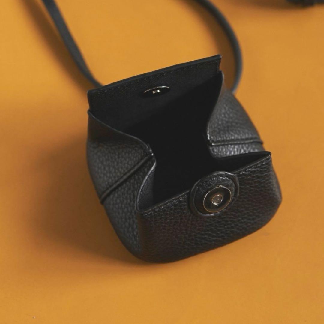 【新品タグ付き】anuke アンヌーク エコレザーウエストポーチ ブラック 黒