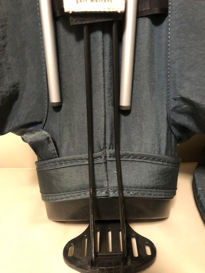 【送料込み】美品　大人気　オノフ　ONOFF キャディバッグ ゴルフバッグ