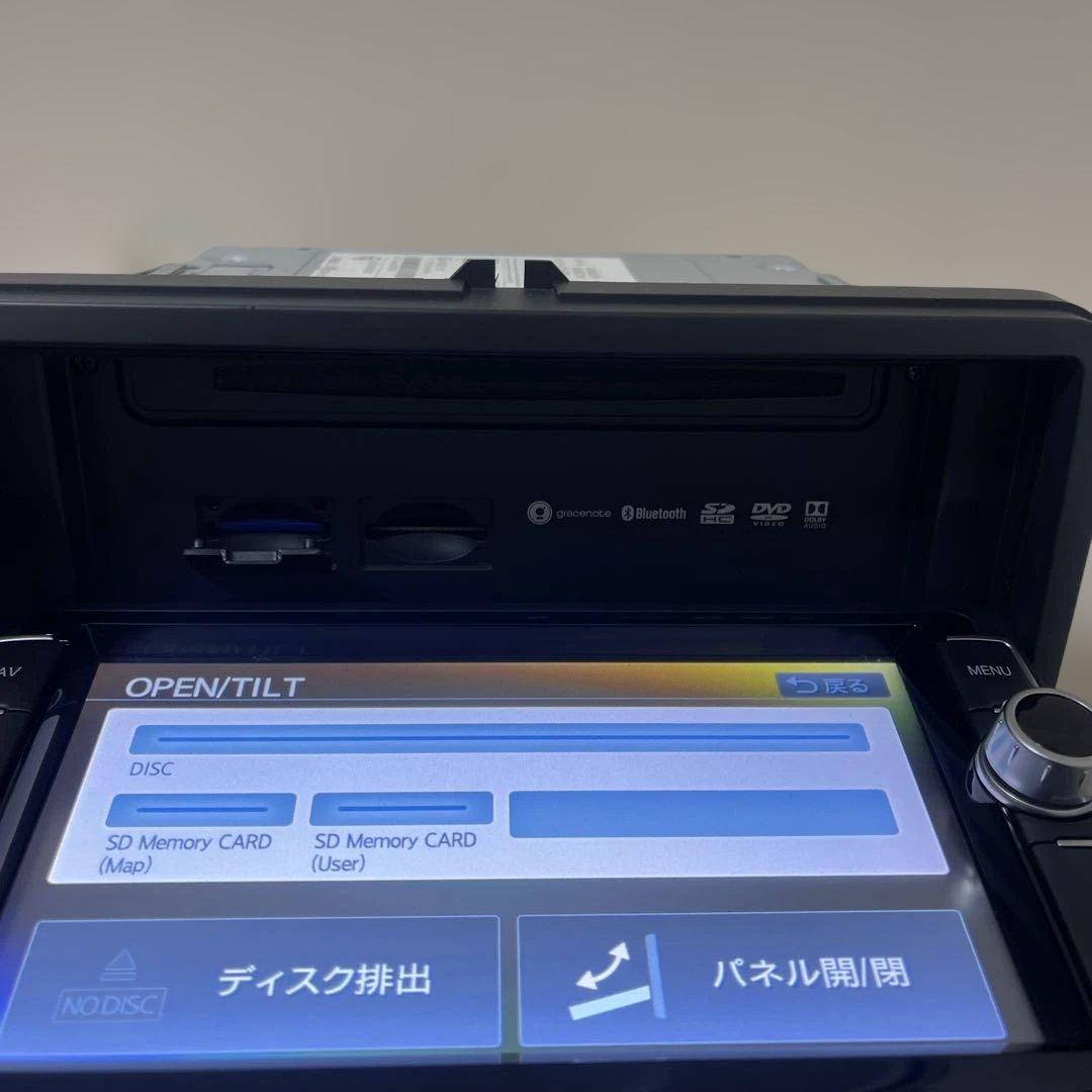 クラリオンナビゲーションQY-7743は非常に良いです、地図データは2018