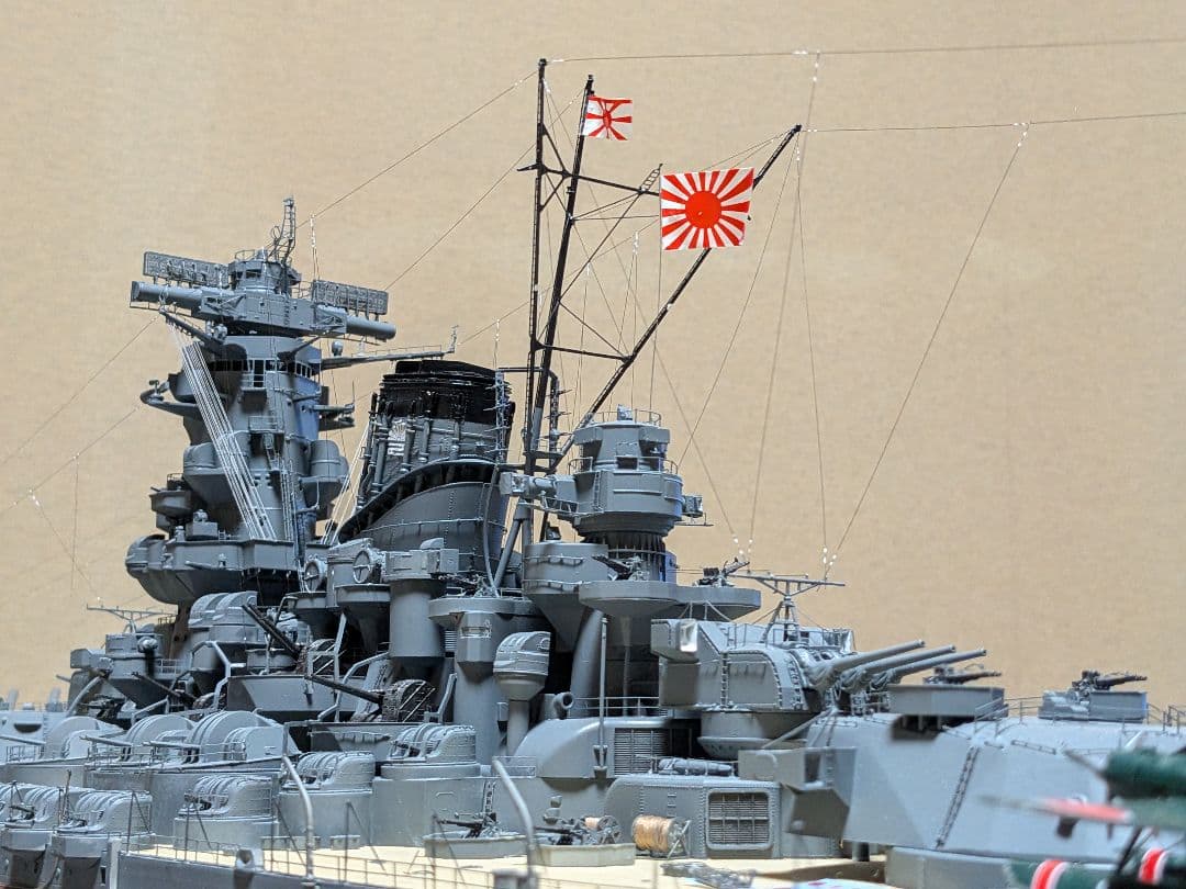 戦艦大和モノクローム1/200　完成品　アクリルケース付き