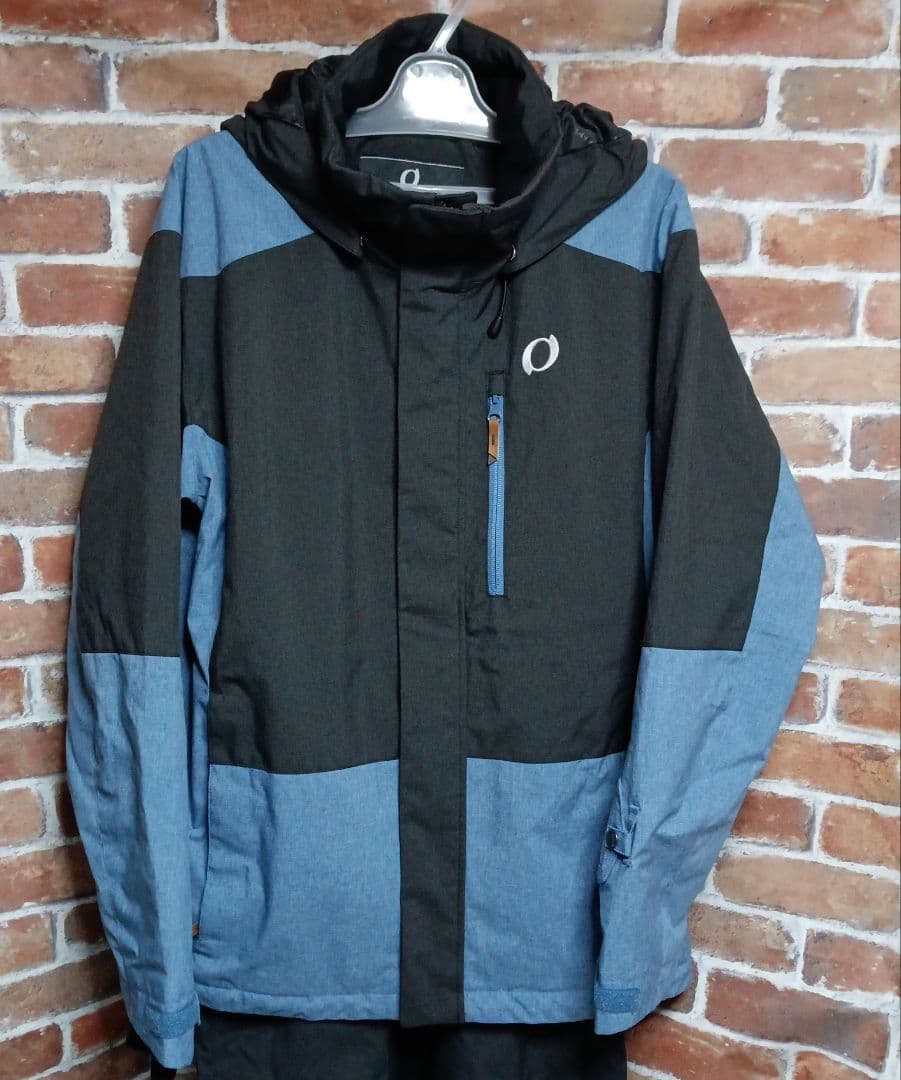 オンヨネ　スキーウエア　Oサイズ