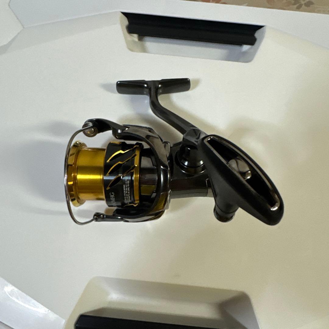 シマノ　20ツインパワー　3000MHG