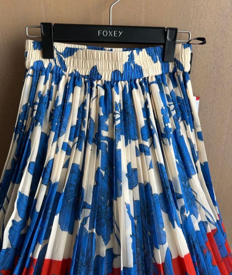 ダブルスタンダードクロージング　北川景子さん着用スカート