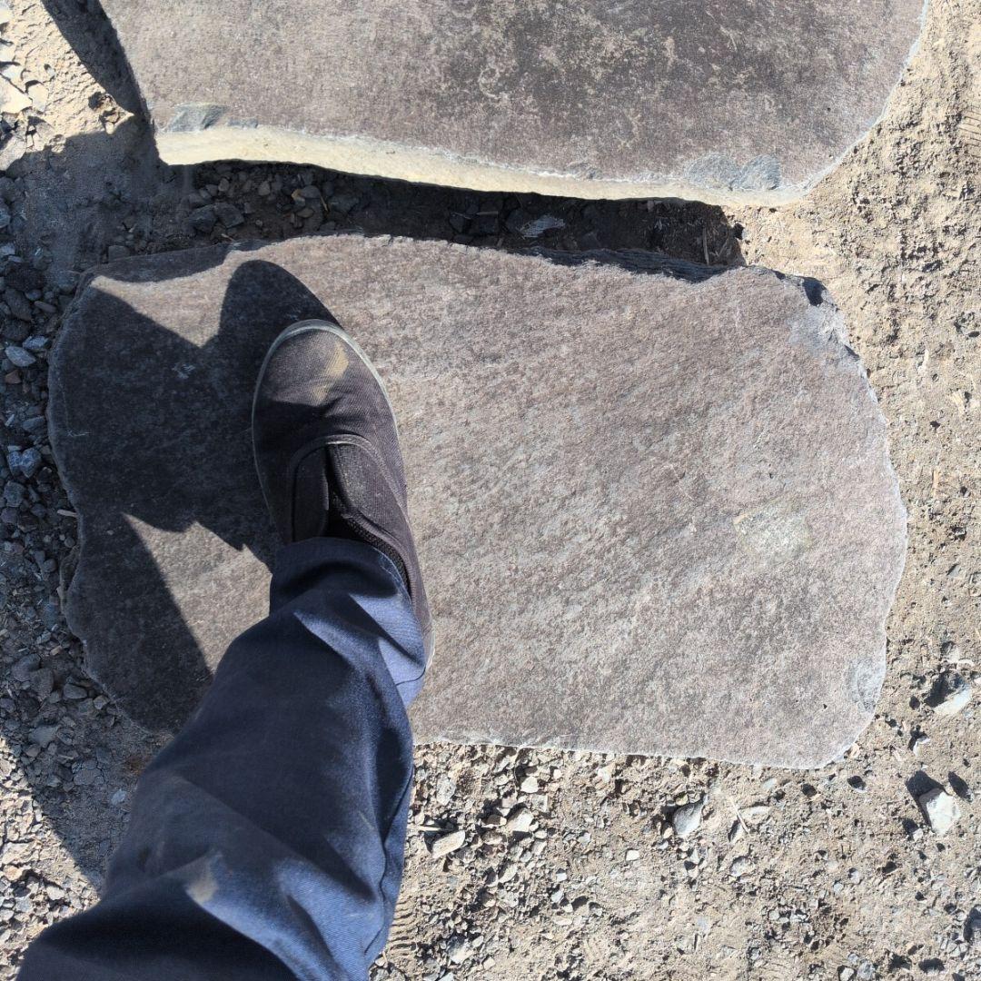 根府川石　飛石　3石セット　庭石　石 鑑賞石　庭　坪庭　ガーデニング