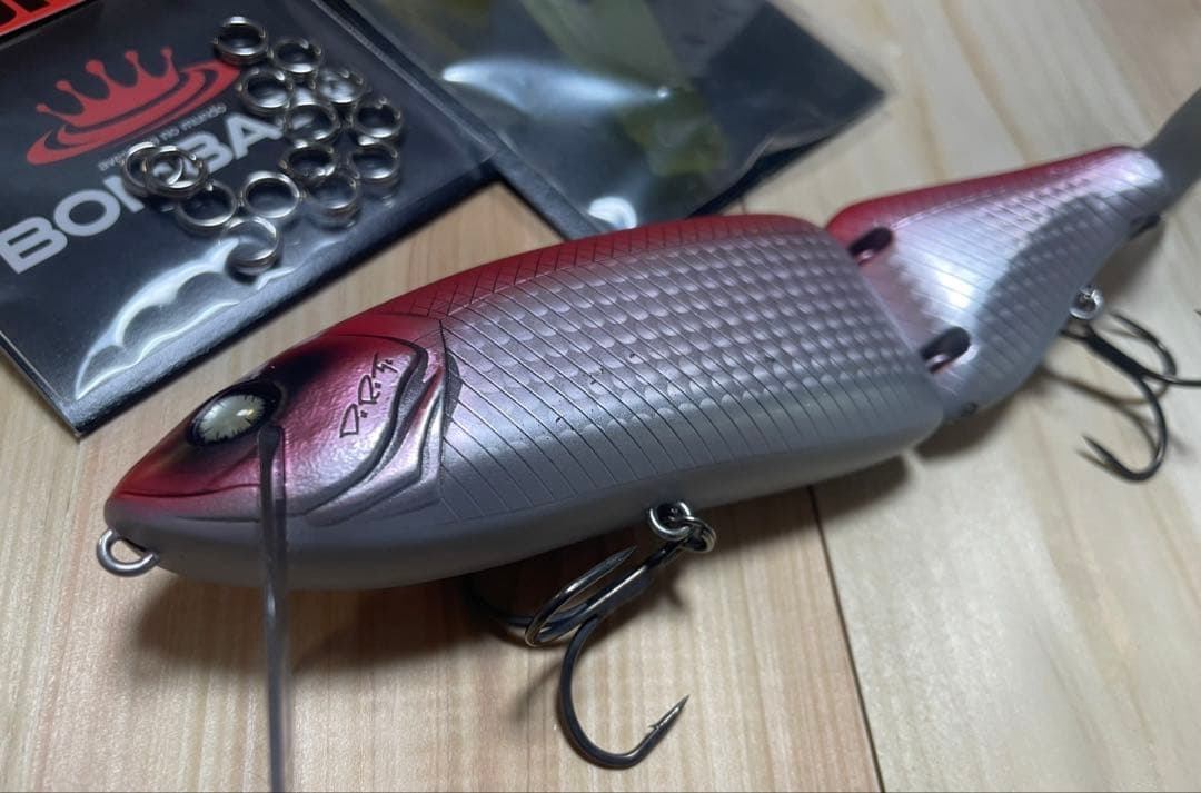 タイニークラッシュ　Low ビッグバスレッド　即完売　超レアカラー DRT