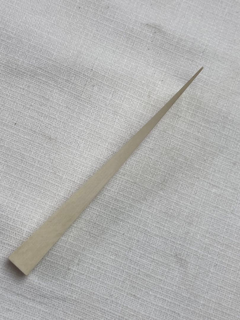 古い小さい三味線バチ　撥　新内流し　天然素材　まるばち