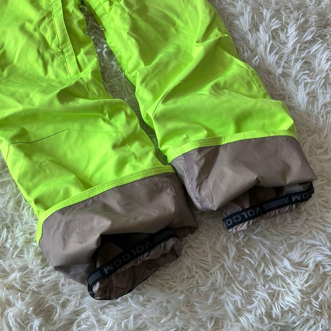 #4E✨VOLCOM✨スノボ ウェア 上下 XL