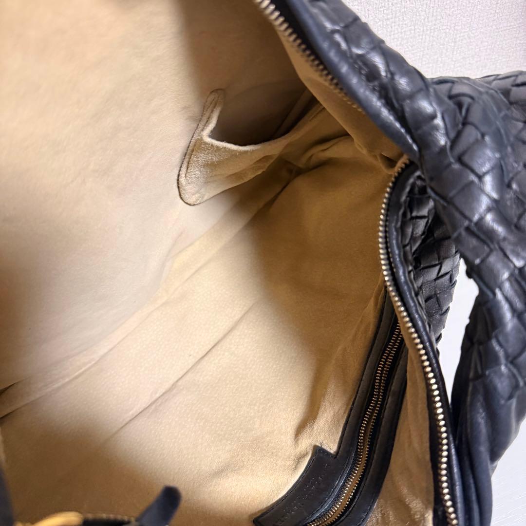 BOTTEGA VENETA イントレチャート ホーボー ショルダーバッグ