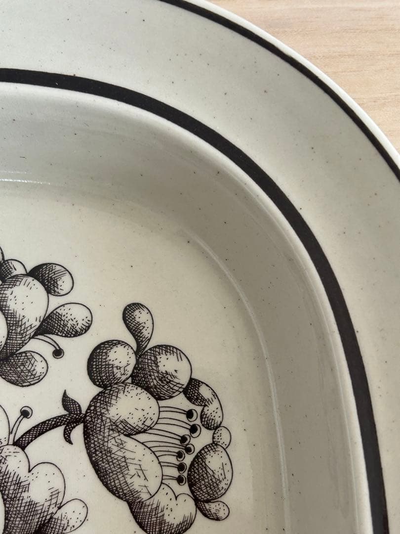 グスタフスベリ　GARDEN スクエア大皿 ディープサービングボウル