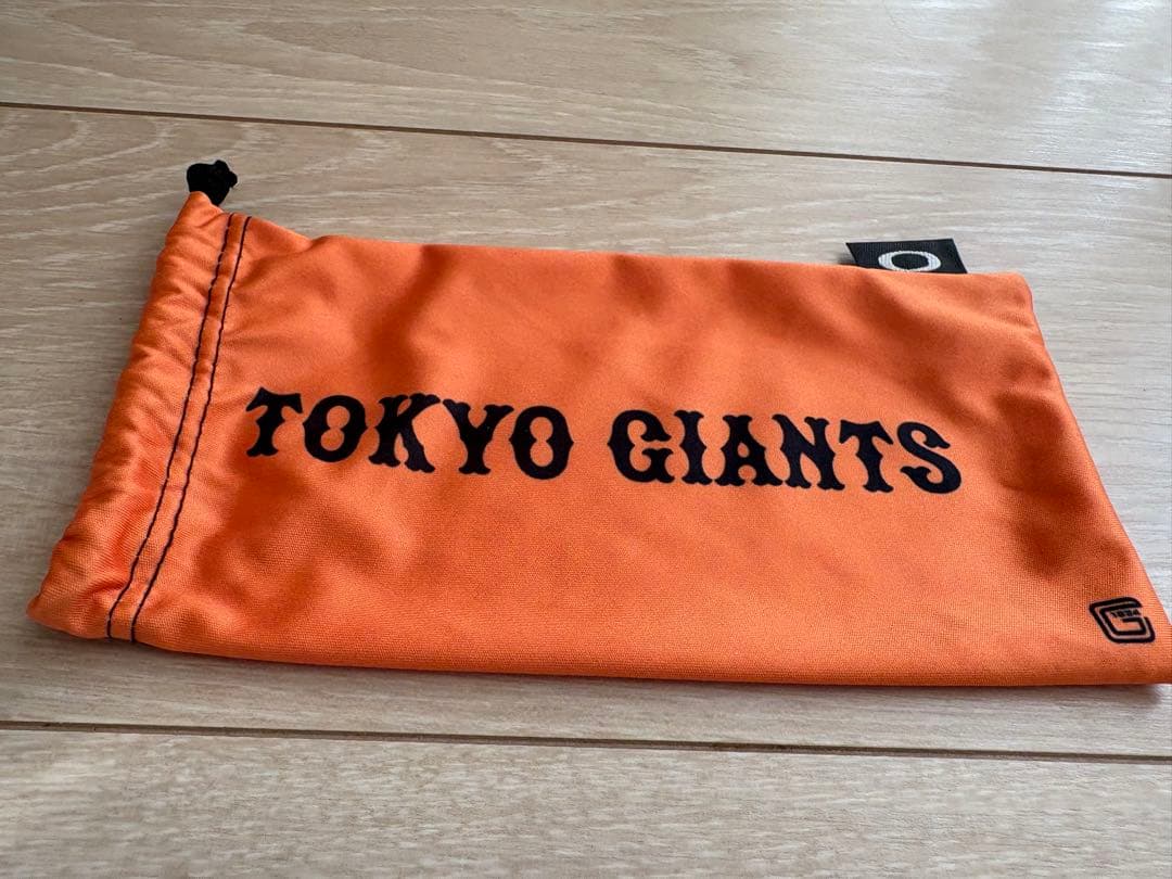 Oakley スポーツサングラス グレー/オレンジ