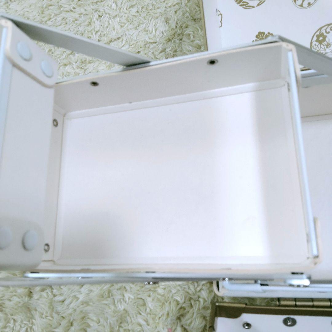 1631 希少 シュウウエムラ 安野モヨコ メイクアップボックス 限定