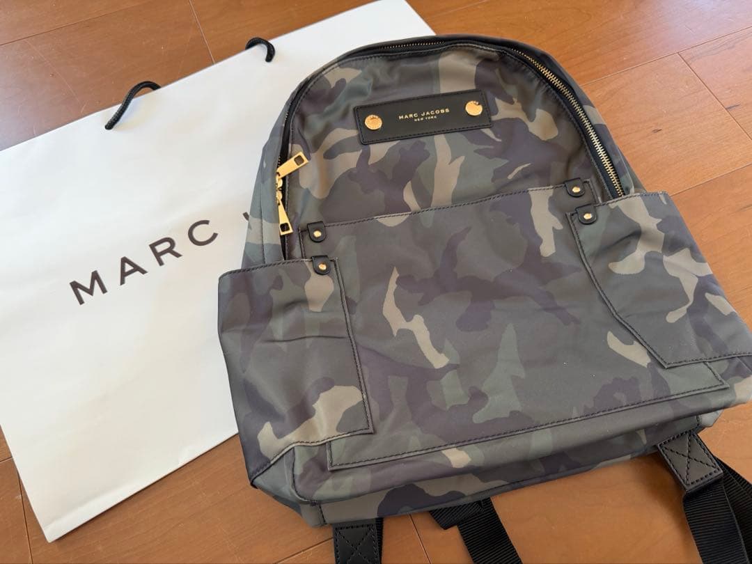 マークジェイコブス　リュック