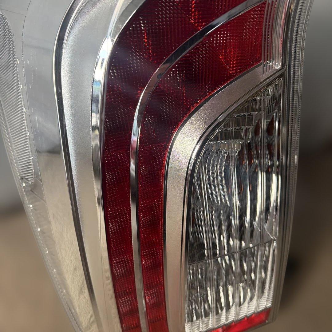 プリウス 30系LED 左テールランプ