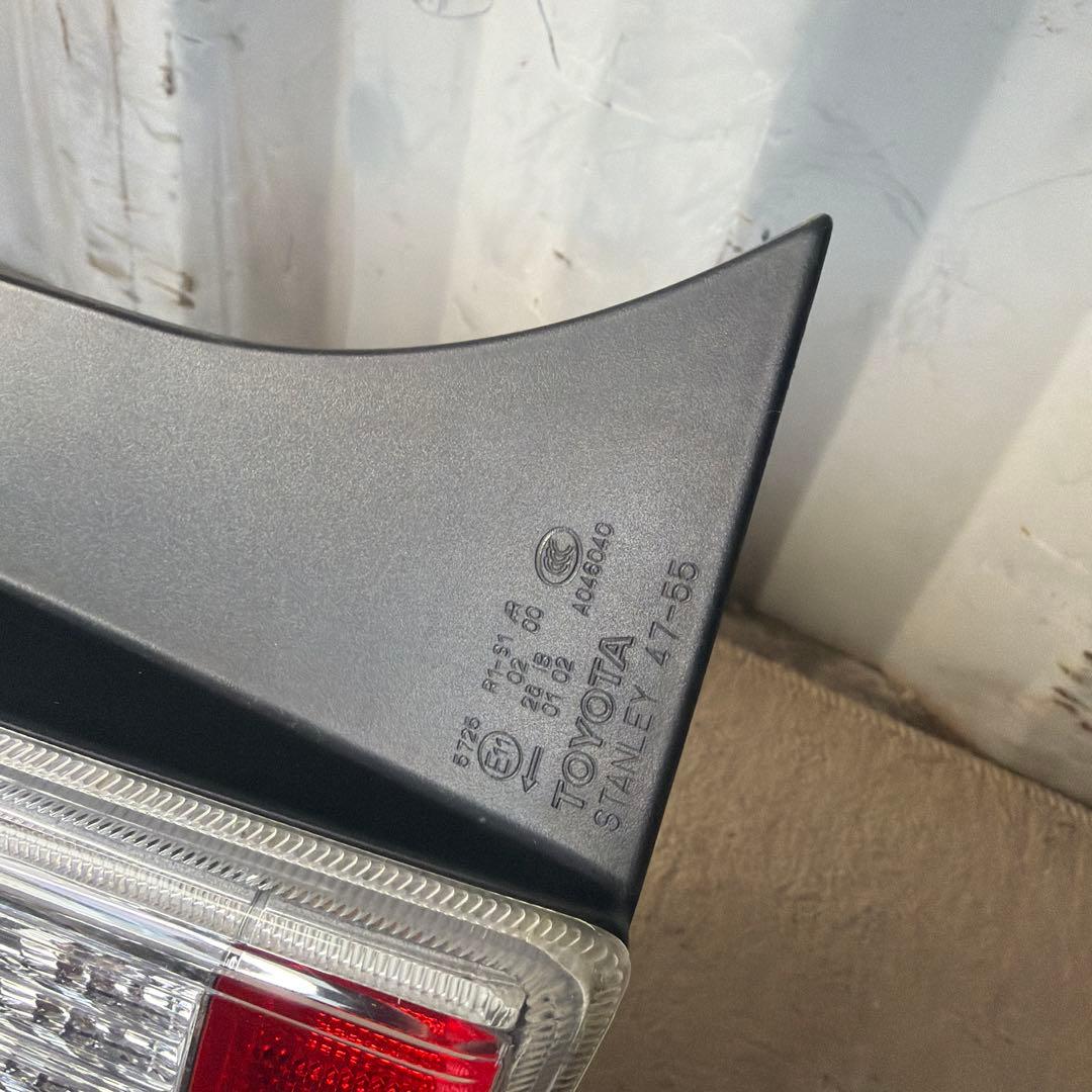 プリウス 30系LED 左テールランプ