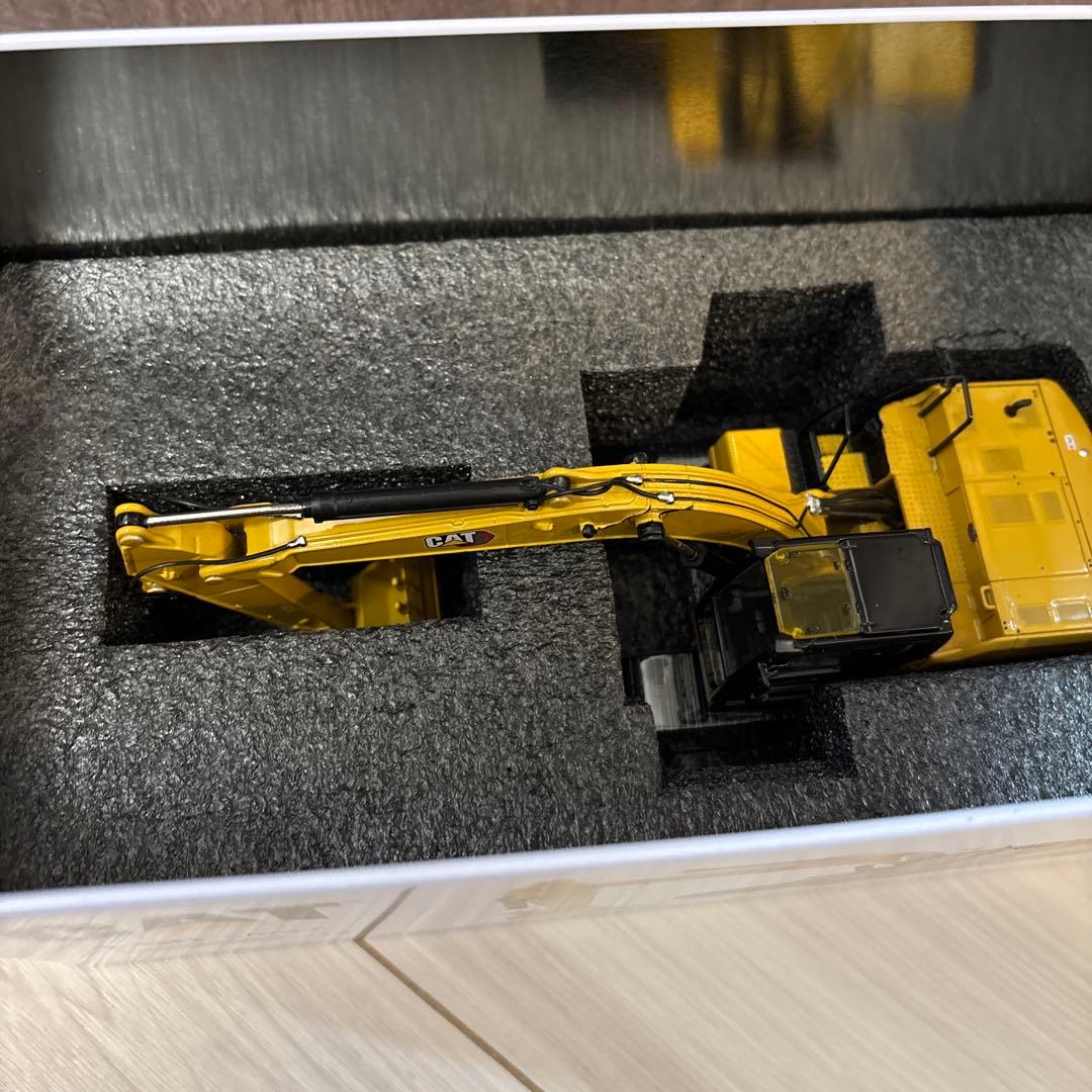 CAT 320油圧ショベル & D10T2トラクターセット