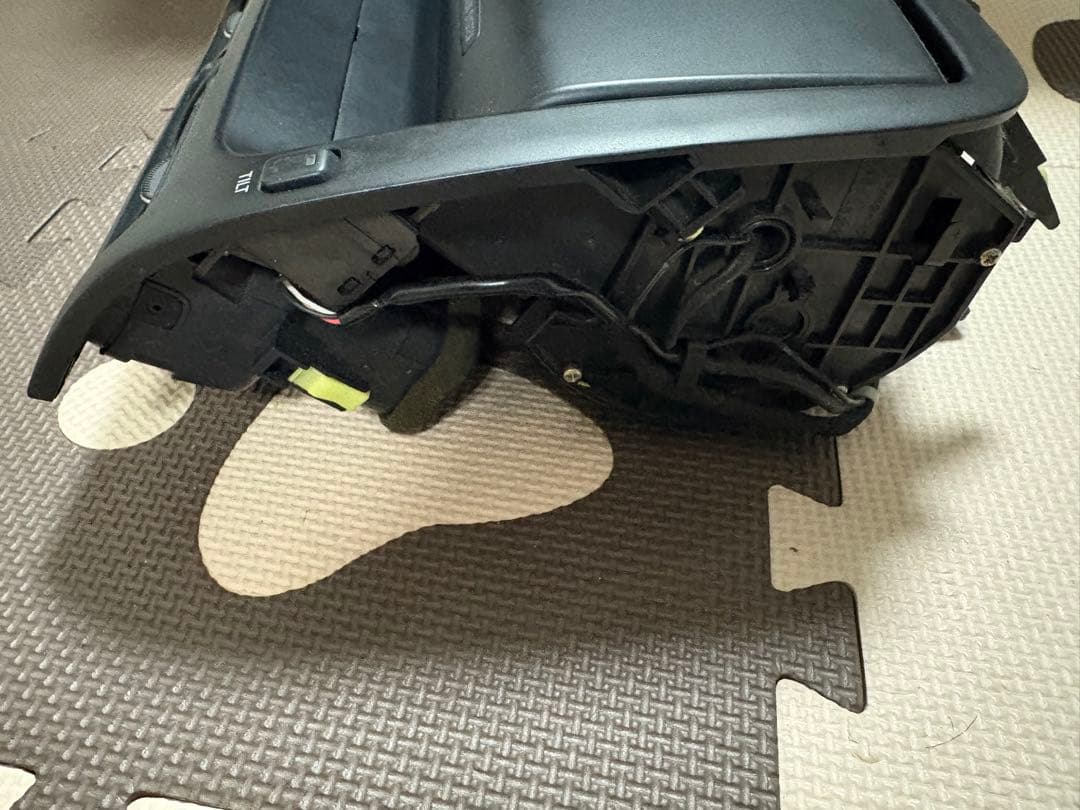 d*9様 トヨタ アルテッツァ 純正ナビ モニター