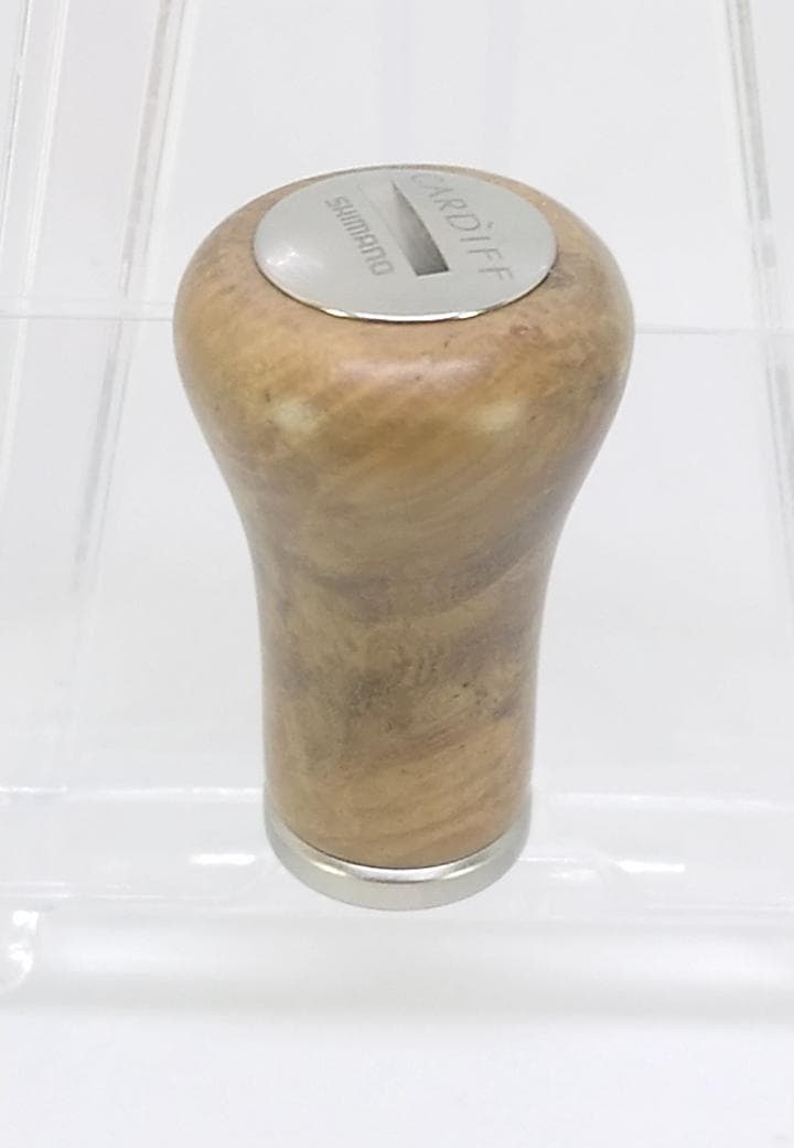 未使用　シマノ　夢屋　カーディフ　花梨ノブ　シルバー