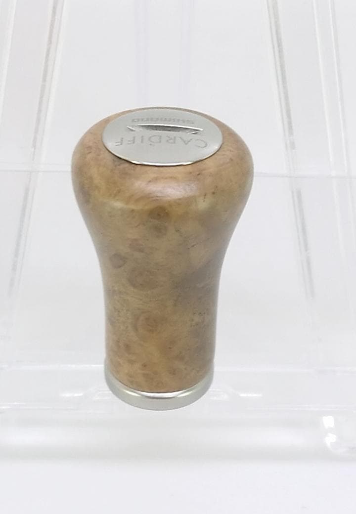 未使用　シマノ　夢屋　カーディフ　花梨ノブ　シルバー