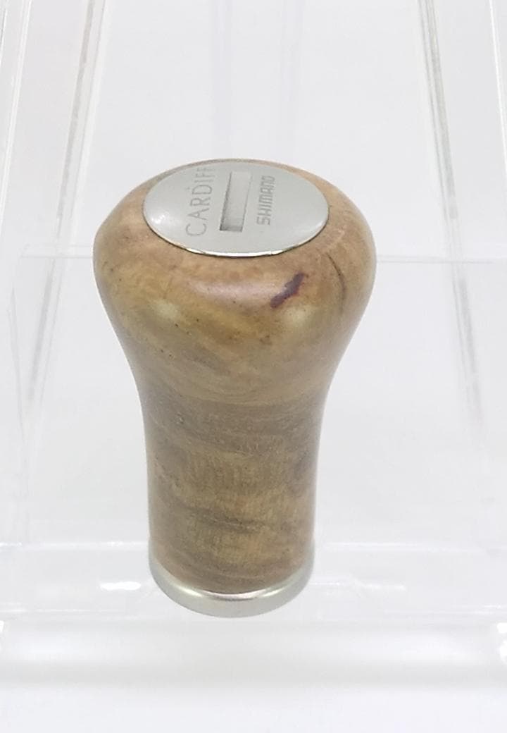 未使用　シマノ　夢屋　カーディフ　花梨ノブ　シルバー