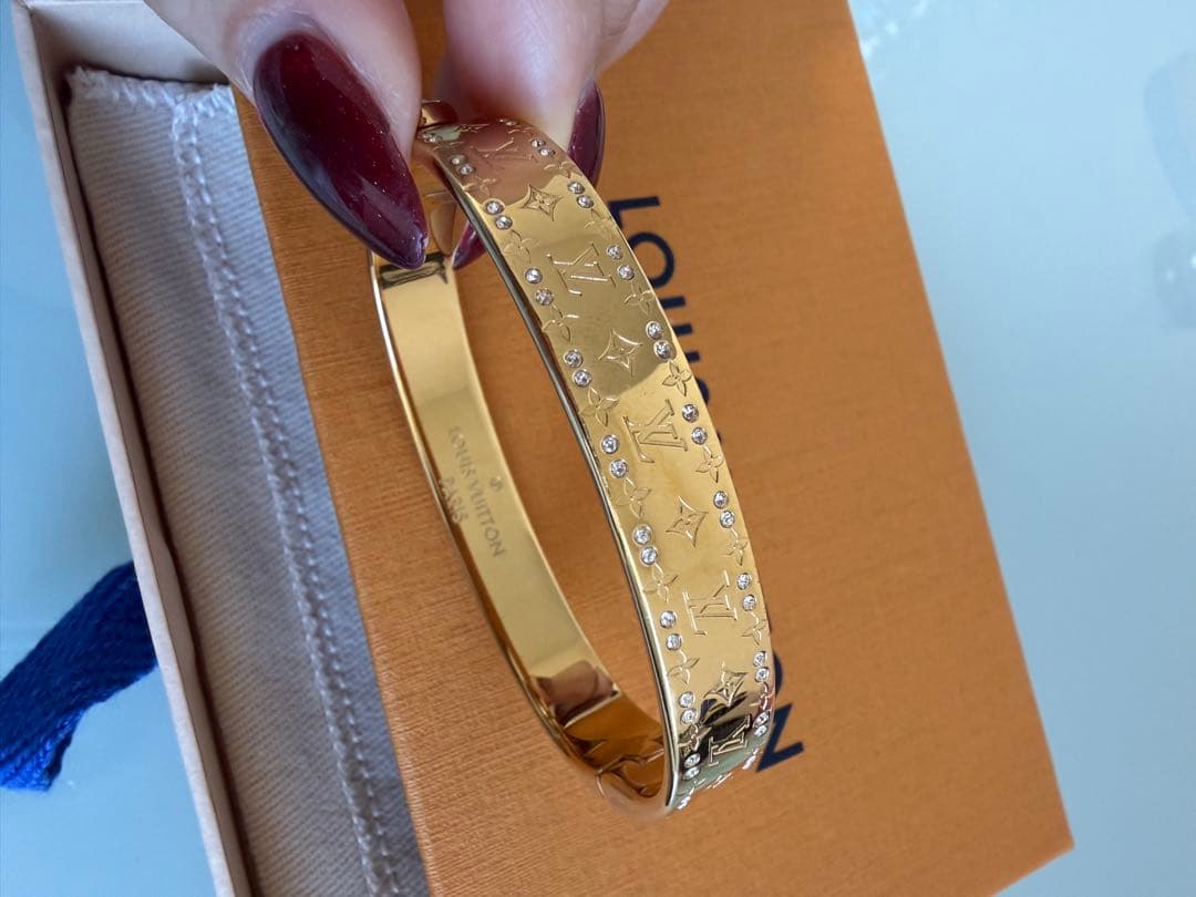 ルイヴィトン リジッド ナノグラム ストラス ブレスレット ゴールド バングル