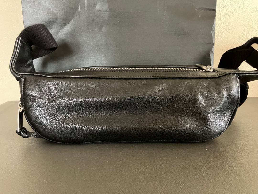 サンローラン ボディバッグ レザー黒 クロスボディバッグ