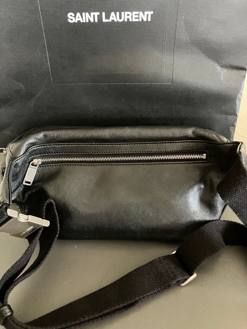 サンローラン ボディバッグ レザー黒 クロスボディバッグ