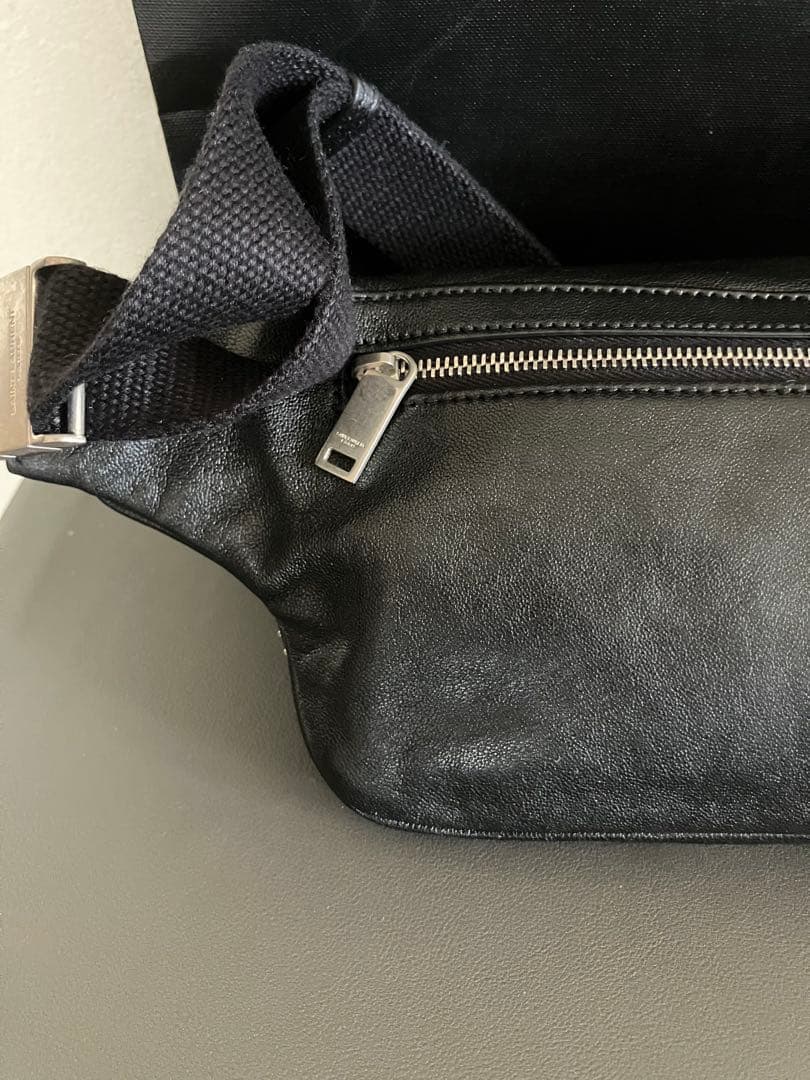 サンローラン ボディバッグ レザー黒 クロスボディバッグ