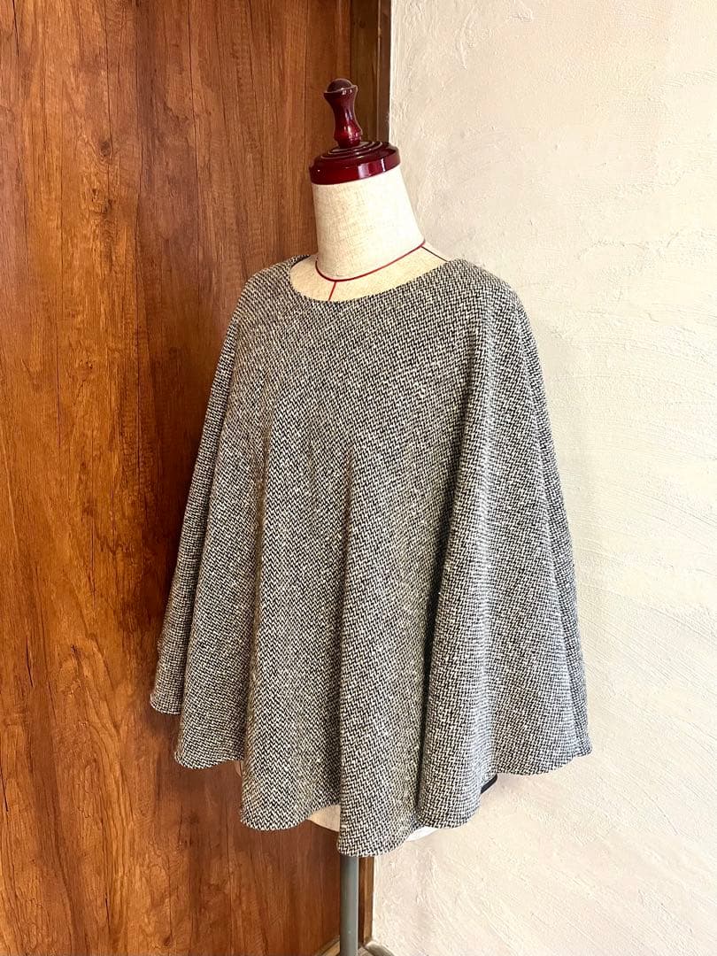 マディソンブルー　ポンチョ　ツィード　ウール　ブラウン新品未使用