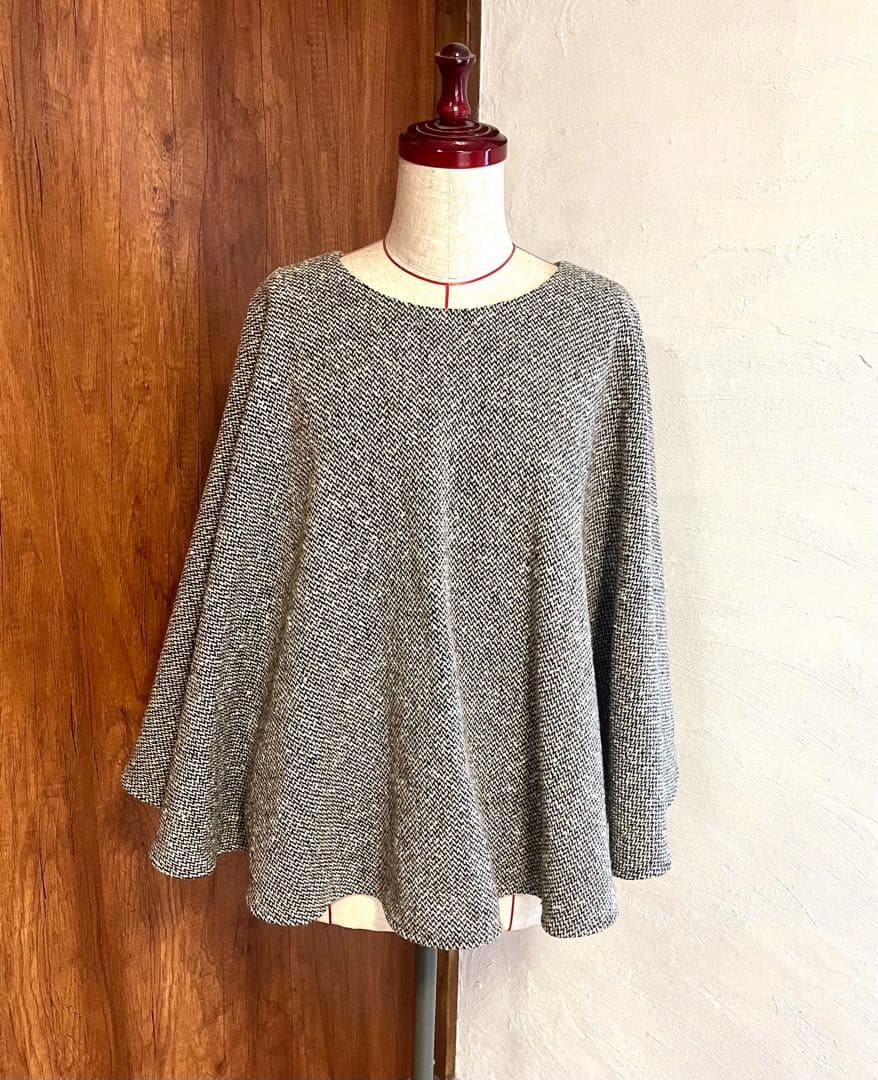 マディソンブルー　ポンチョ　ツィード　ウール　ブラウン新品未使用