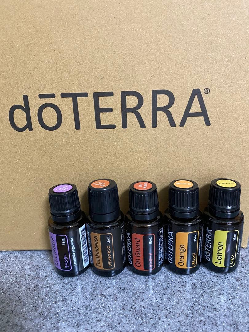 ドテラ　【正規品】　エッセンシャルオイルセット　ココナッツオイル　事典　付き