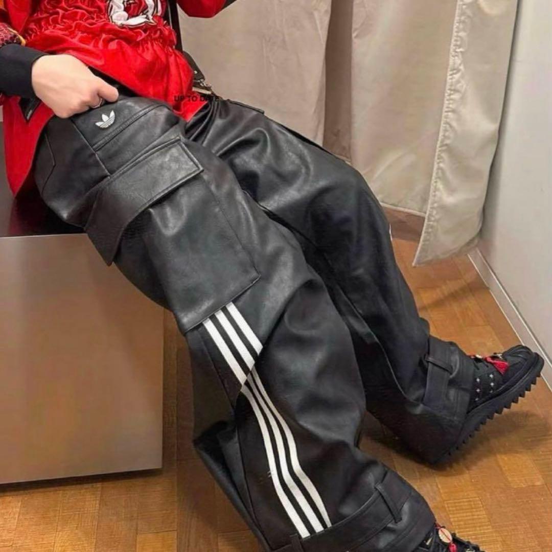 adidas フェイクレザーパンツ　28インチ