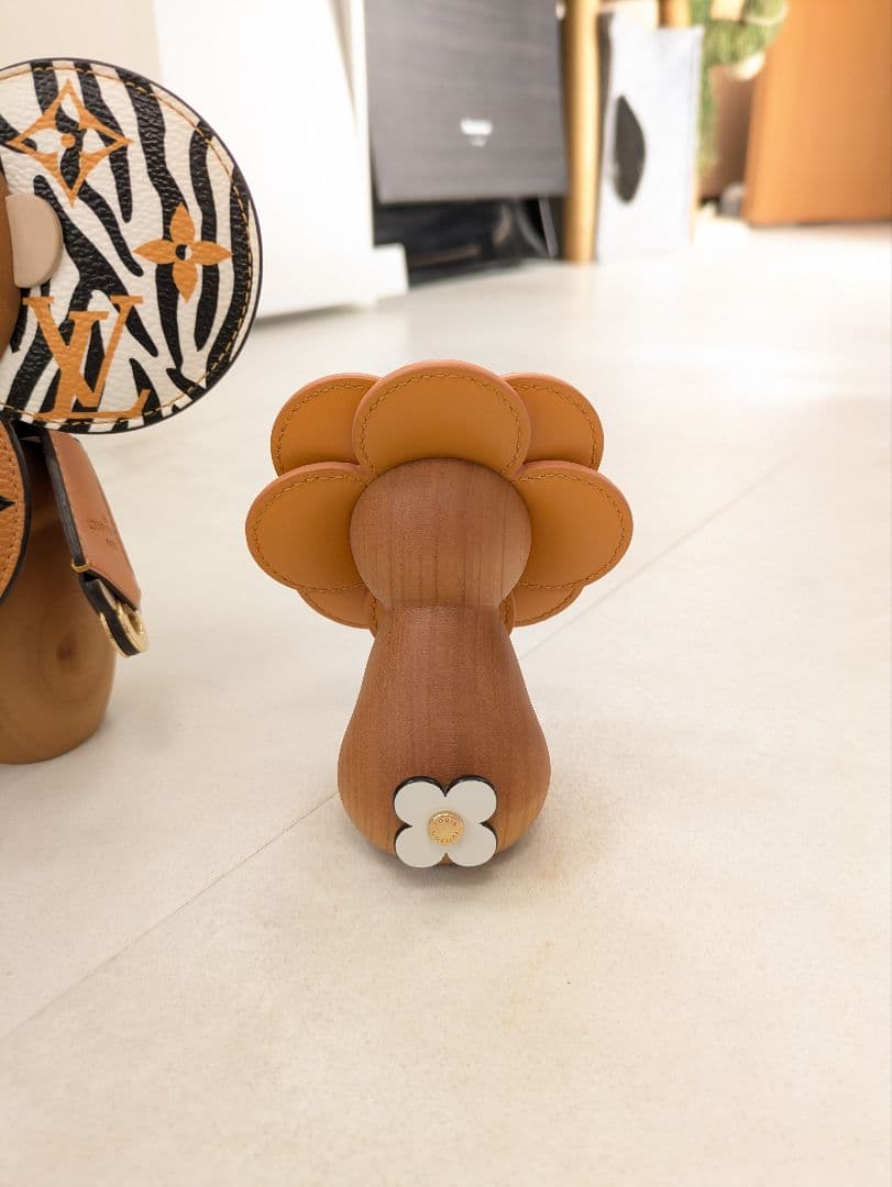 LOUISVUITTONヴィトンヴィヴィエンヌ　オブジェ　ペチュラインテリア置物