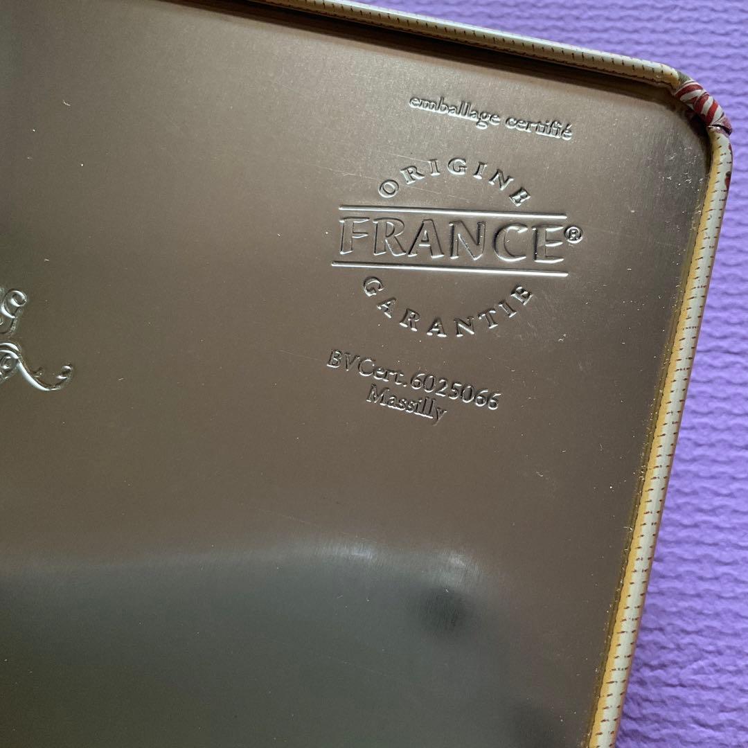 ラ・キュール・グルマンドの缶 ニューヨーク店 空き缶