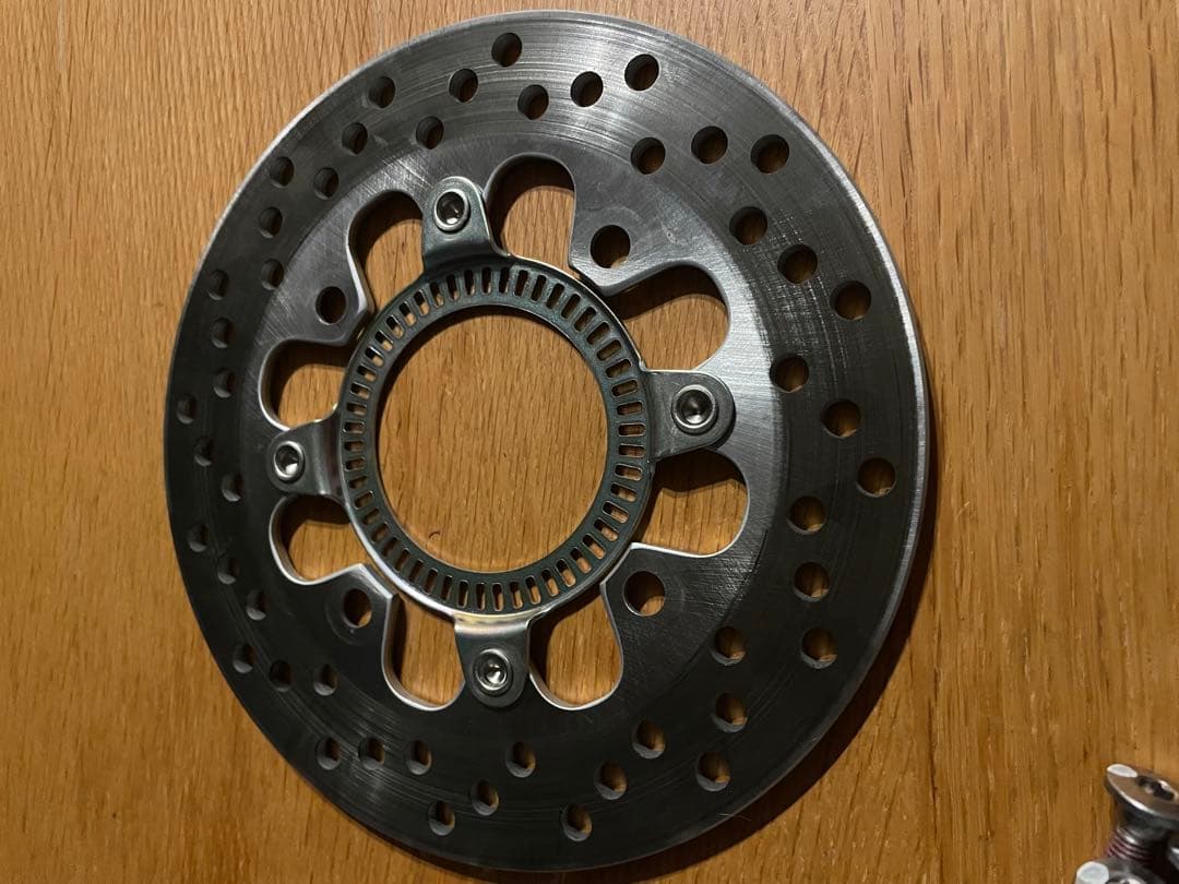 カワサキ　zx4rr 2025年式 スプロケット　リアブレーキディスク