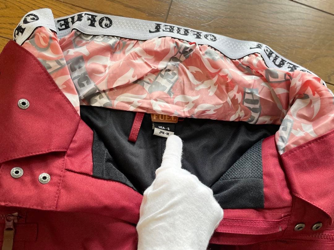 【美品】FUEL スキー　スノーボード　ウエア　ユニセックス　M 上下セット